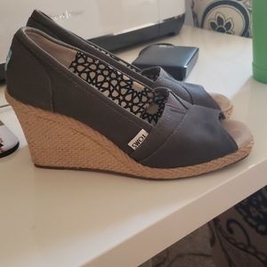 toms wedges